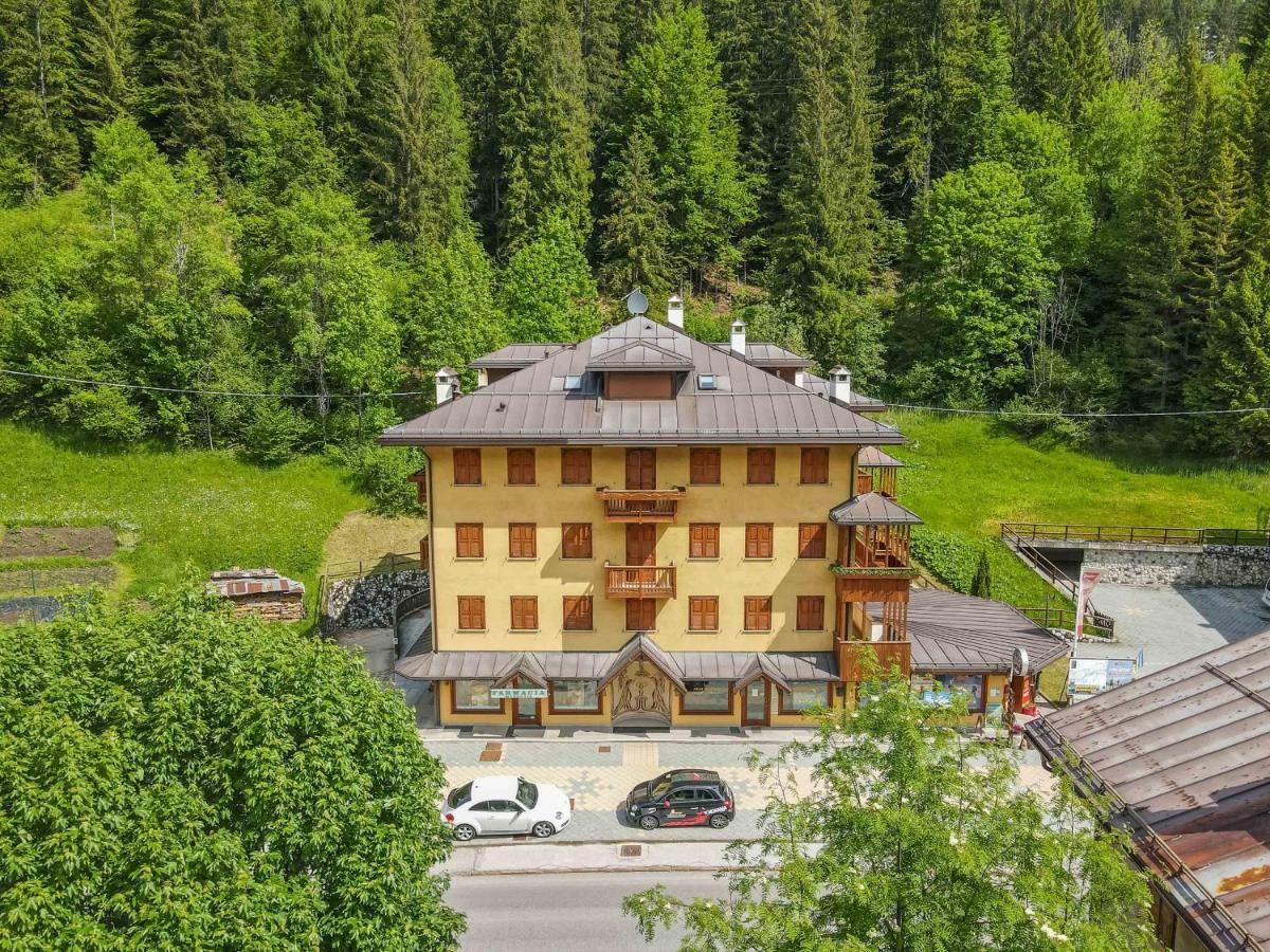 פלקאדה Condominio Orsa Maggiore 12 מראה חיצוני תמונה